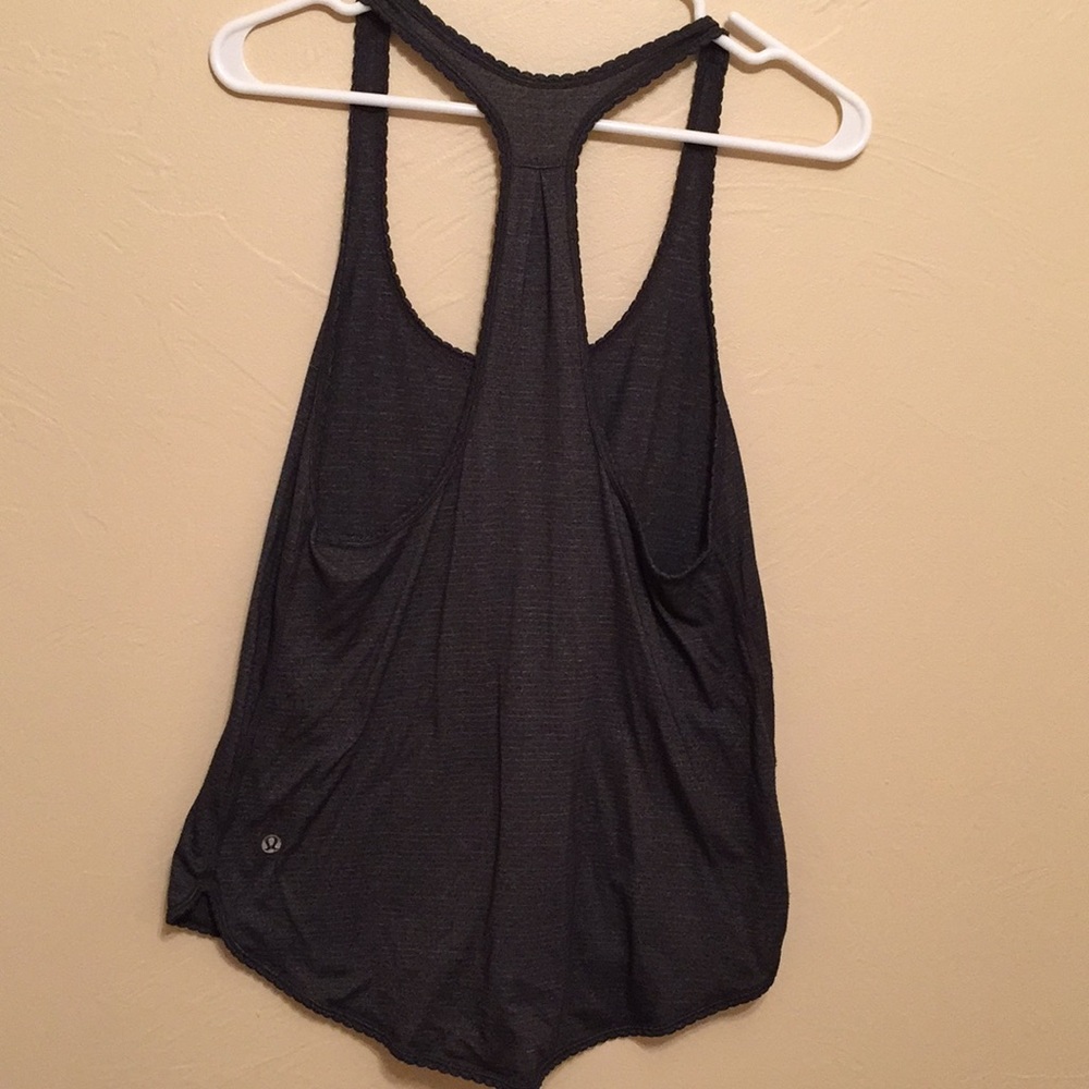 Lululemon workout tank